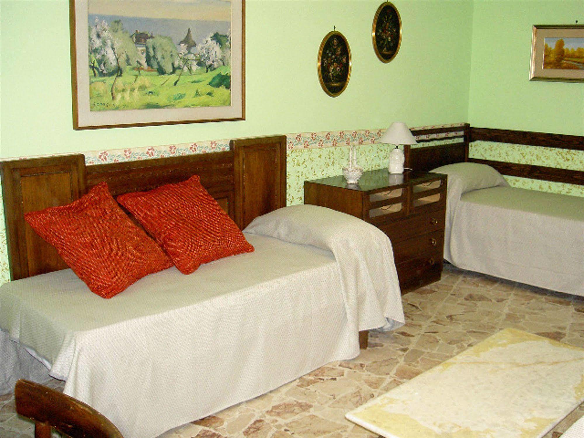 Casa Tina Maugeri Bed and Breakfast CTA Exteriör bild