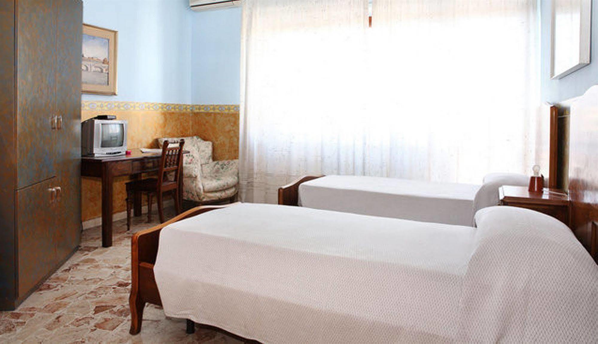 Casa Tina Maugeri Bed and Breakfast CTA Exteriör bild